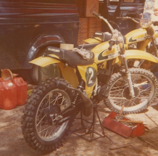 Hyvinkää GP-250 1975 Tehdas Suzuki huom äänenvaimennin